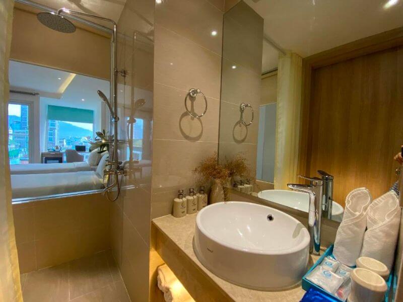 media\roomtypes\00000000-0000-0000-0000-000000000000\gallery\le’s-cham-hotel-5.241123141052708.jpg